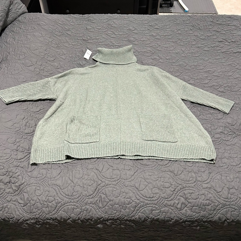 NWT LOFT poncho sweater with pockets XS